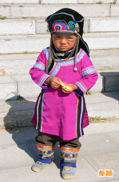 兒童哈尼族服飾定制
