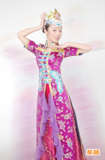 錫伯族服飾定制