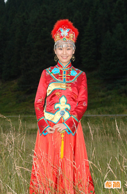 錫伯族服飾定制