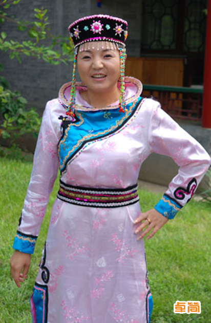 鄂倫春族服飾定制