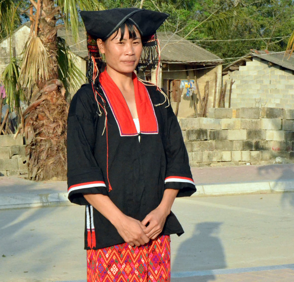 美孚黎服飾