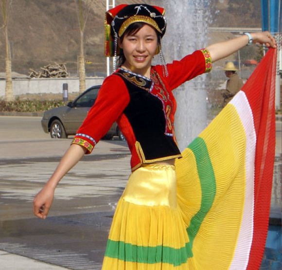 四川涼山彝族服飾