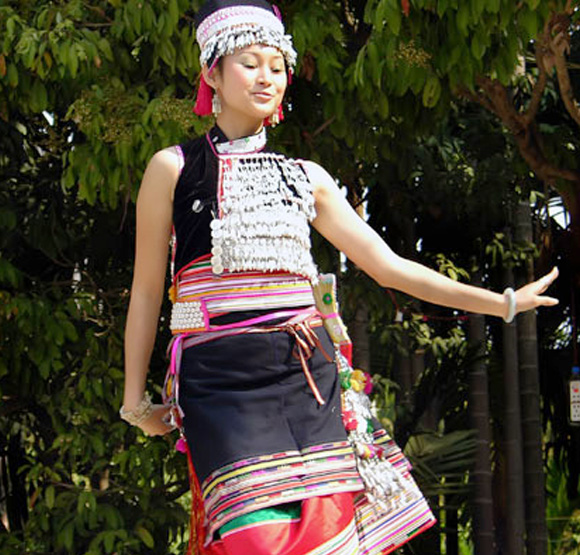 云南省花腰傣傣族服飾