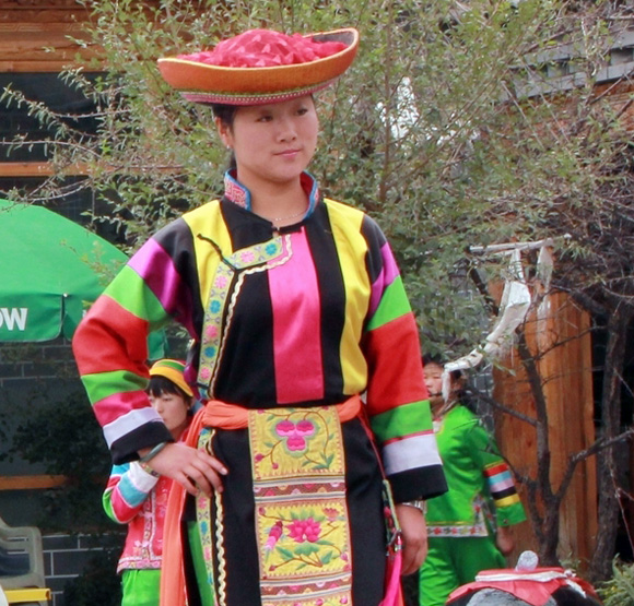 土族服飾