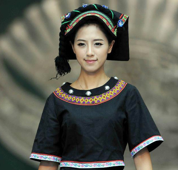 仡佬族服飾