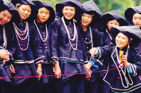 黑衣壯服飾與交際娛樂(lè)