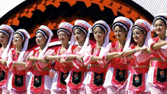 白族服飾——白羊皮披肩