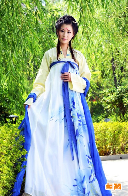 束胸襦裙?jié)h服定制