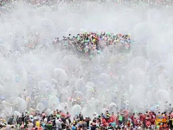 歡慶傣歷新年節(jié)：民族文化的“多棱鏡”