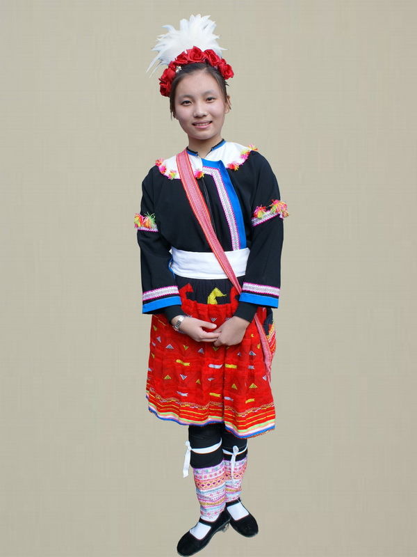 排瑤少女服飾