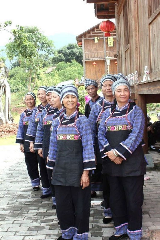 廣西壯族自治區(qū)民族服飾