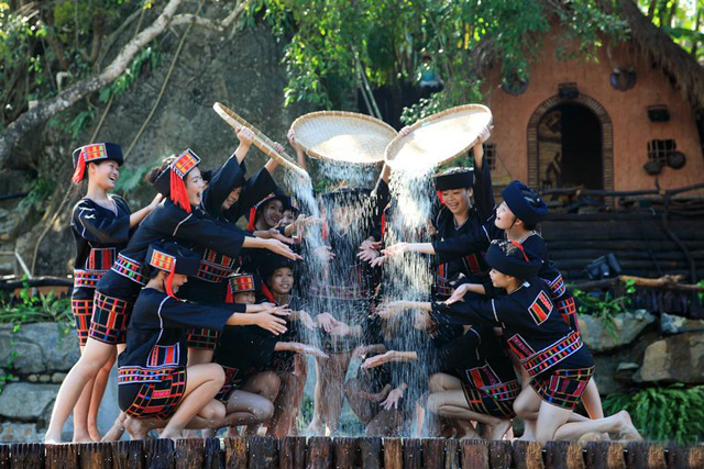 黎族習(xí)俗.jpg